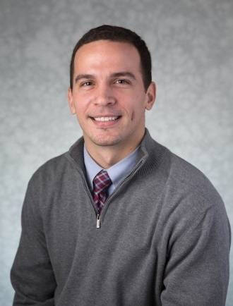 professional headshot of Tom Fellows, academic advisor for CECI Undergraduate Advising Center